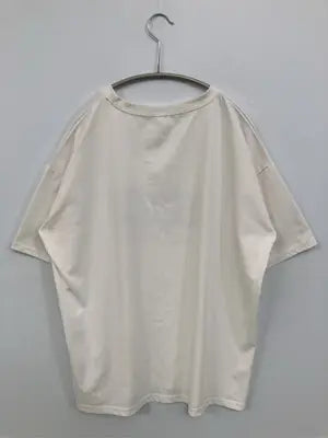 AKMK/Tシャツ/カットソー/トップス/ホワイト