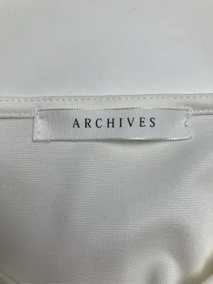 archives/アルシーヴ/Tシャツ/カットソー/トップス/ホワイト/M  バスト79～87  身長154～162
