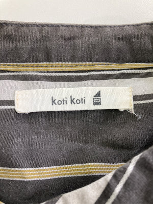 シャツ/ブラウス/トップス/ブラック/M～L　　　バスト79～94　　身長154～162