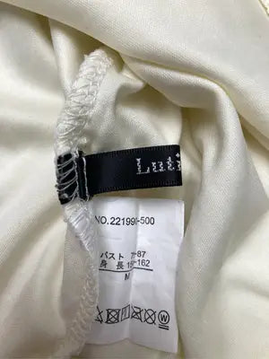 Lutique/ルティーク/Tシャツ/カットソー/トップス/ホワイト/M  バスト79～87  身長154～162