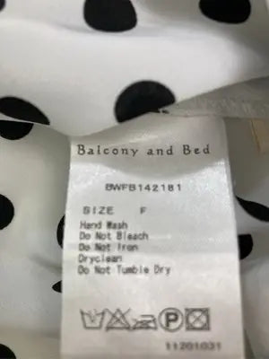 Balcony and bed/シャツ/ブラウス/トップス/ホワイト/F