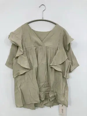 emi +/エミ/Tシャツ/カットソー/トップス/カーキ/F