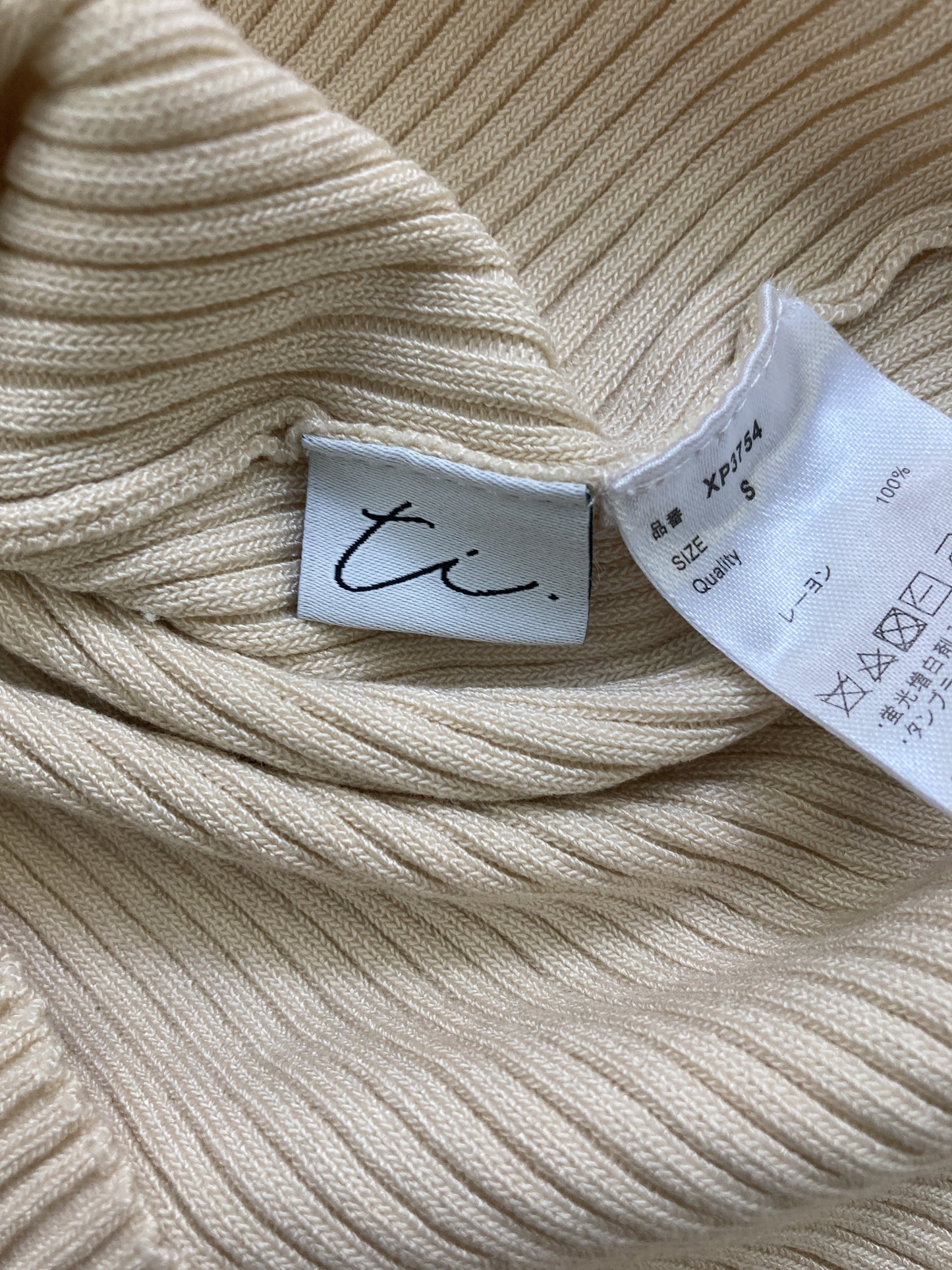 ti./Tシャツ/カットソー/トップス/ベージュ/S