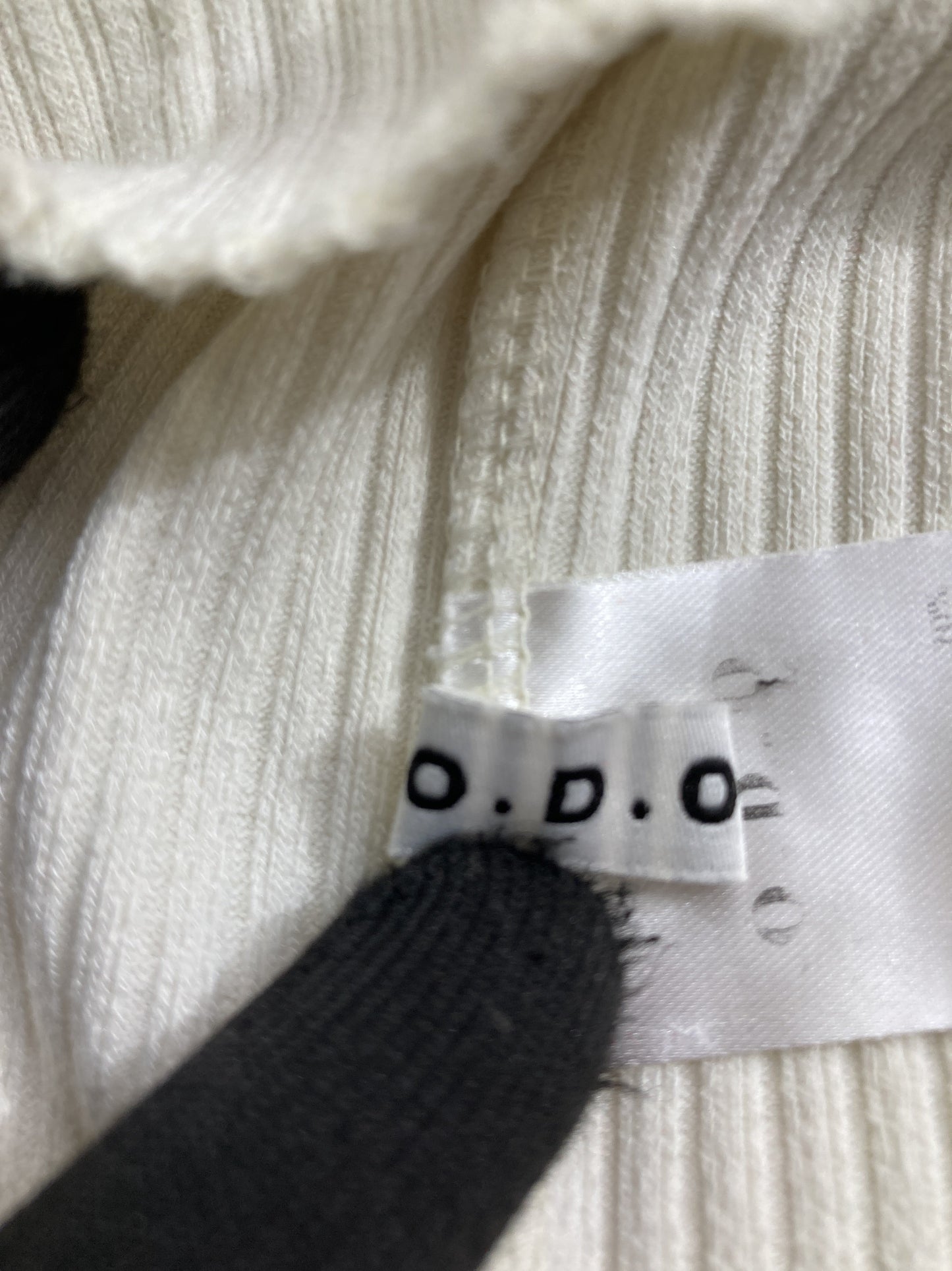 odo/ニット/セーター/トップス/ホワイト