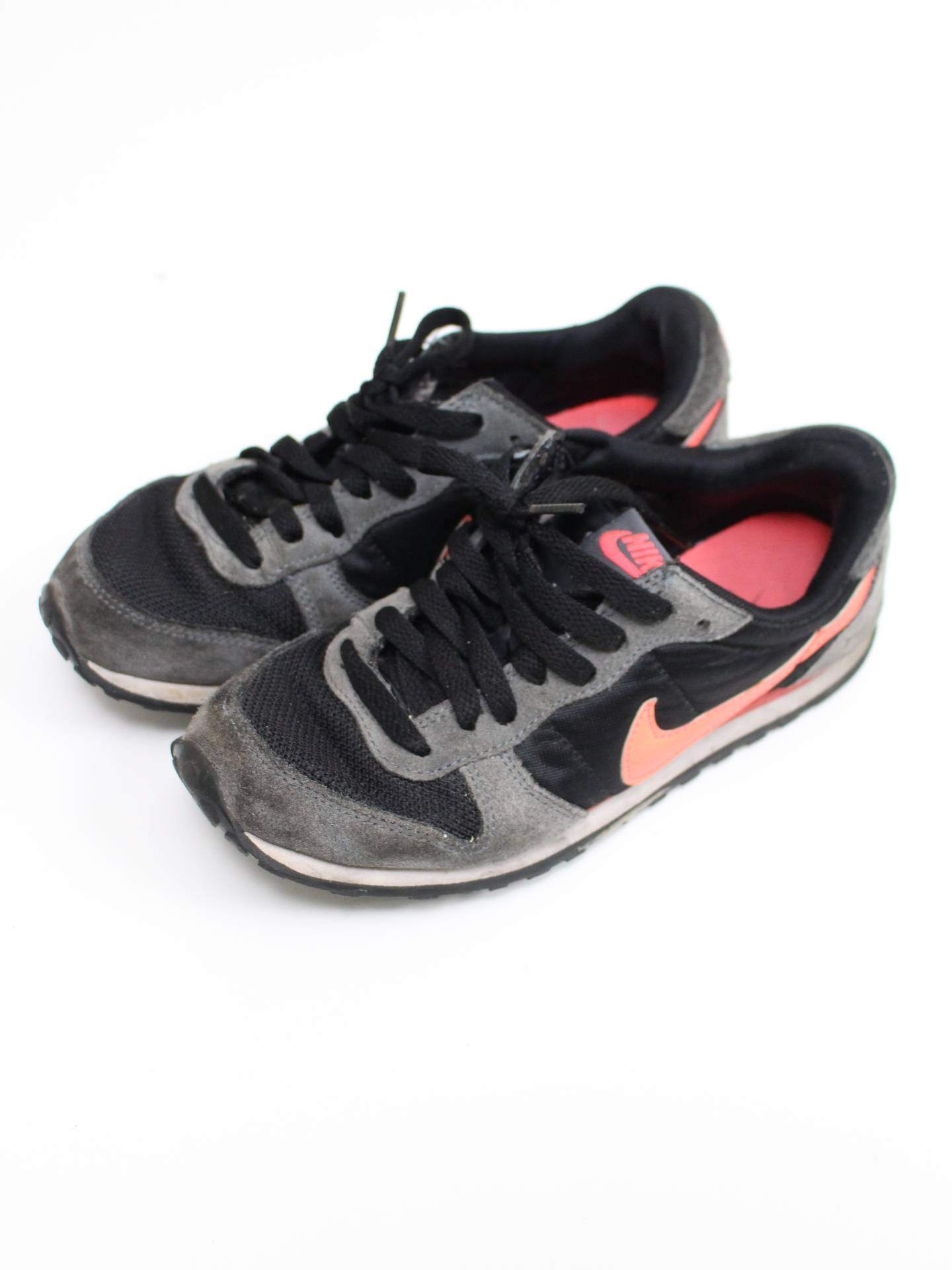 NIKE/スニーカー/シューズ/ブラック/23cm