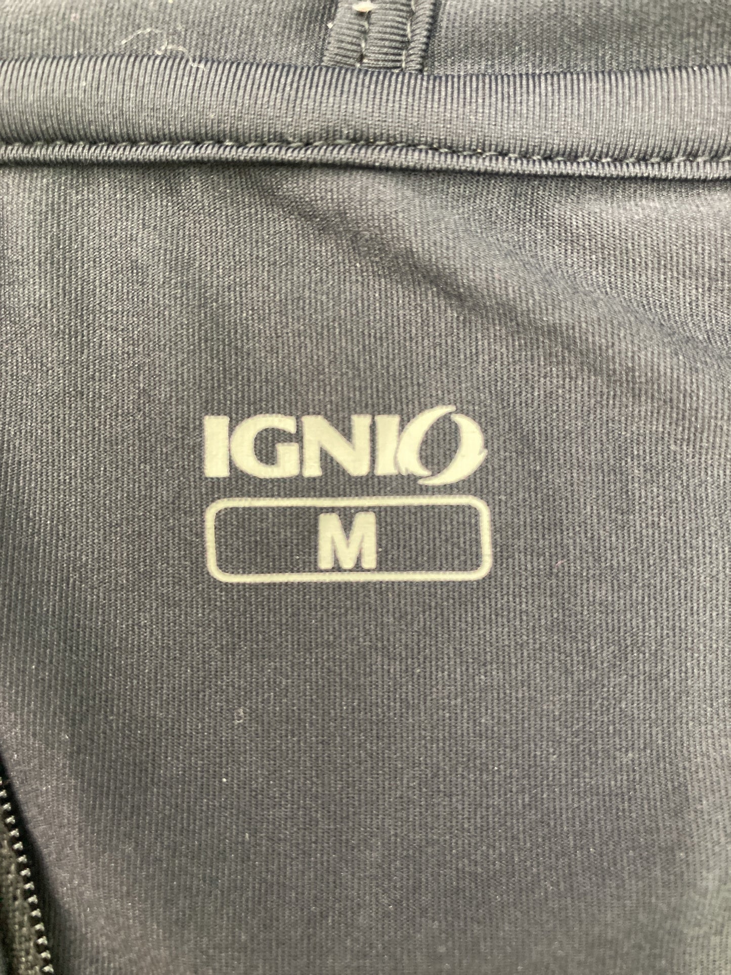 IGNIO/パーカー/トップス/ブラック/M