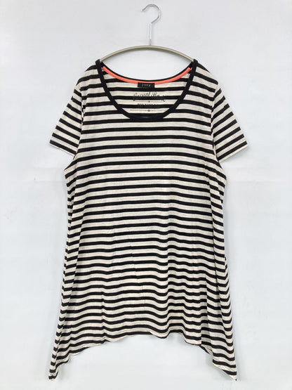 JINTY/ジンティ/Tシャツ/カットソー/トップス/ブラック/4L